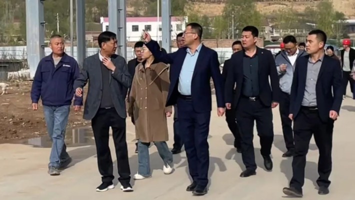 黨委書記、董事長劉亞雄一行調(diào)研藍川公司、康甲公司、康樂項目部